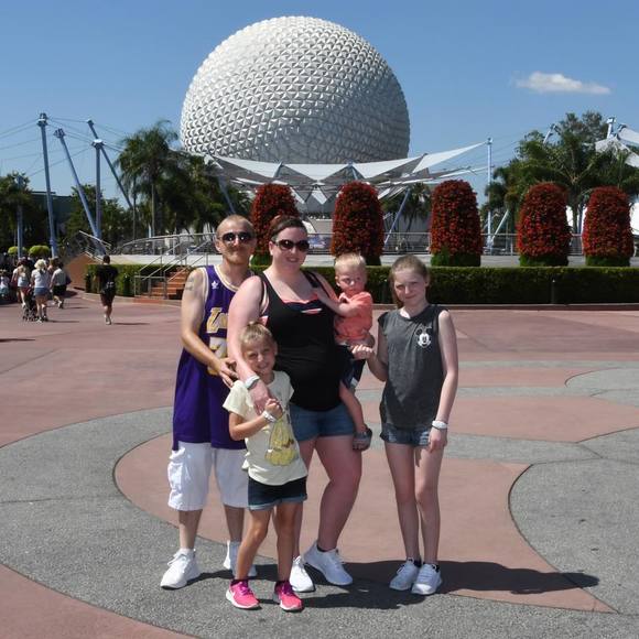 Meet your Posher, Desiree - Picture 1 of 1